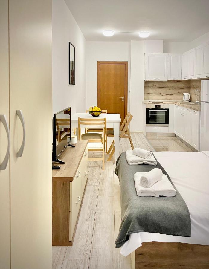 Cozy Studio Next To State Opera With Work Space Stara Zagora Exterior foto