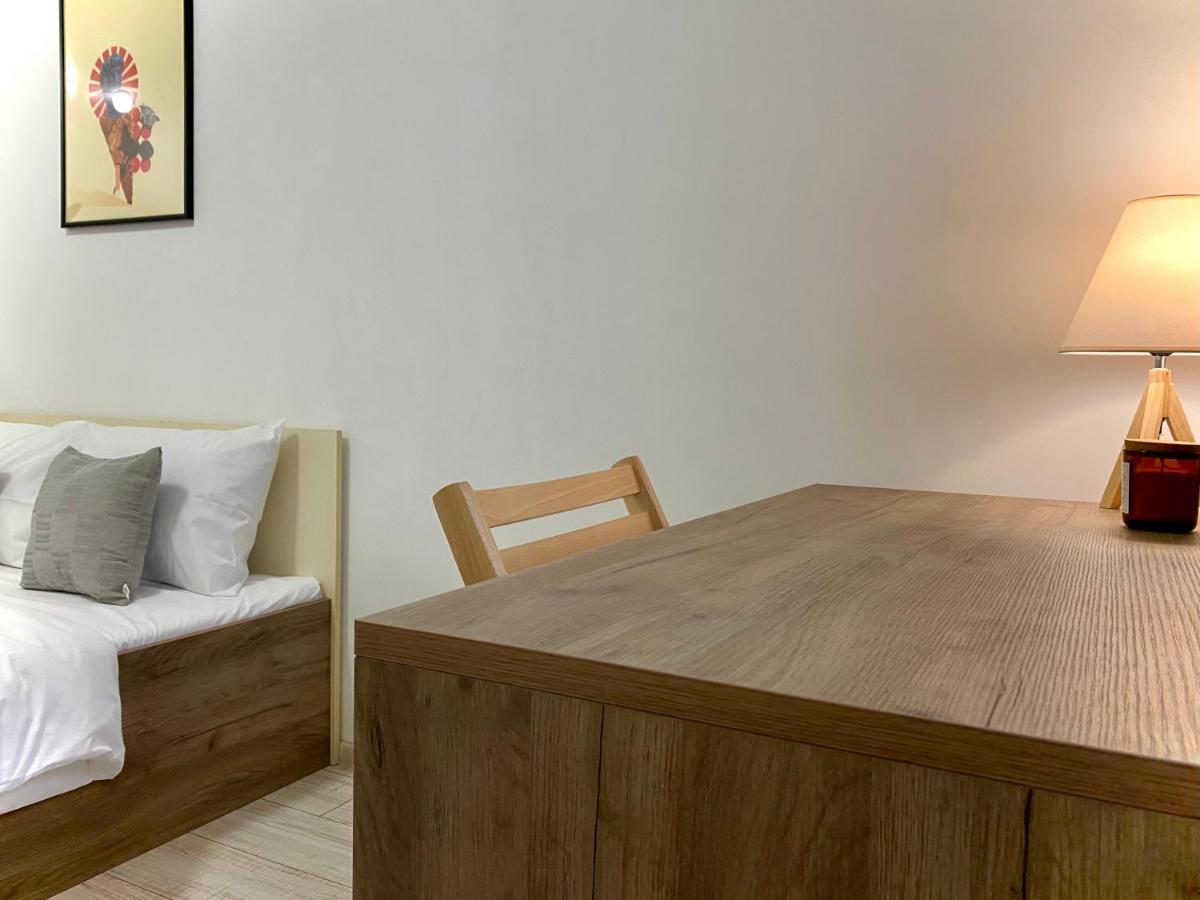 Cozy Studio Next To State Opera With Work Space Stara Zagora Exterior foto